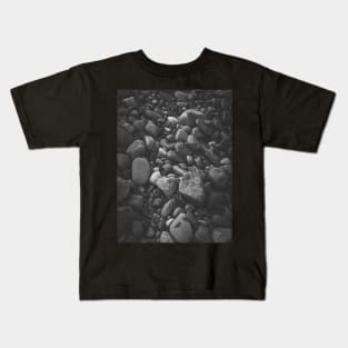 Pebble at the Beach, New-Brunswick, Canada V5 Kids T-Shirt